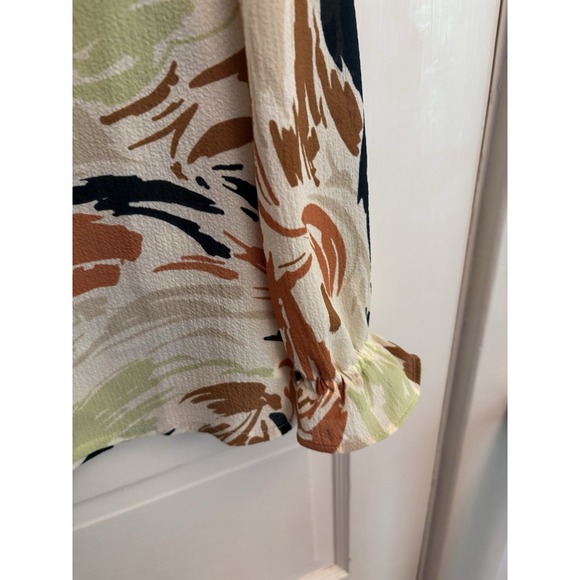 Madewell Women's Cream V-Neck Ruffle Cuff Top Brush Patterns Size Small $78 - Picture 5 of 8